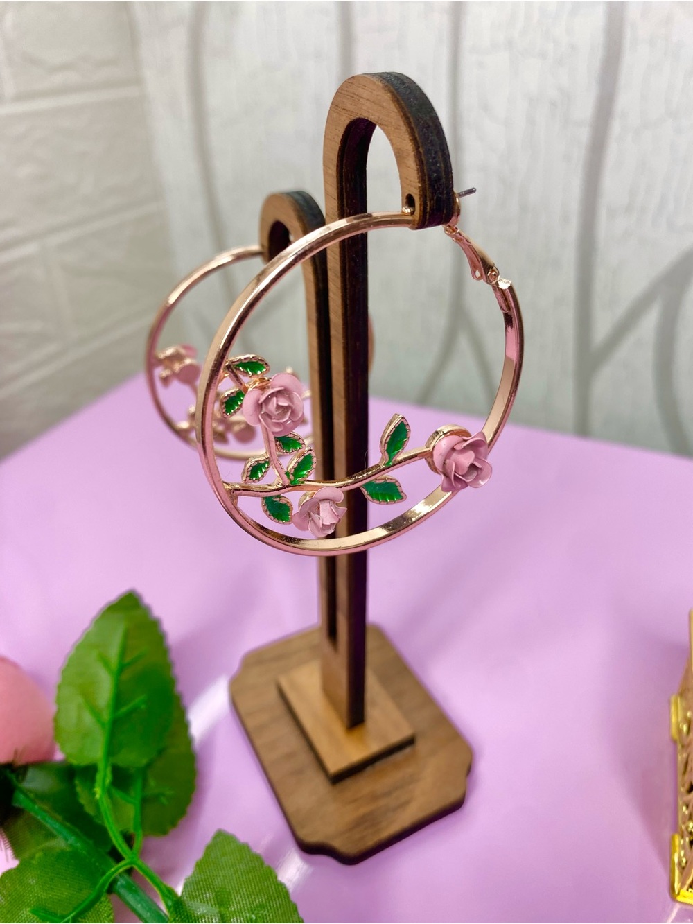 🎀🌷 Pink Rose Hoop Earrings 🌷🎀 Elegant Floral Gold Tone Jewelry